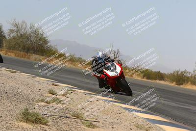 media/Mar-28-2022-Superbike Trackdays (Mon) [[b8603d0f67]]/Open Track Time/Turn 3 Inside/